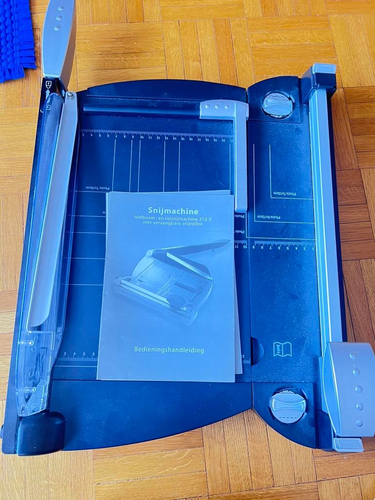 Snijmachine / papiersnijder, Diversen, Schrijfwaren, Zo goed als nieuw, Ophalen