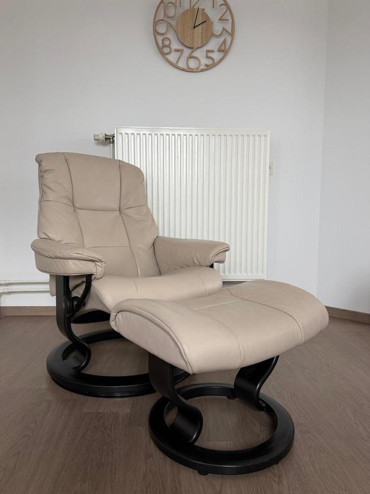 Fauteuil design Stressless avec repose-pieds, Maison & Meubles, Fauteuils, Comme neuf, Bois, Cuir, Métal, 50 à 75 cm, 75 à 100 cm