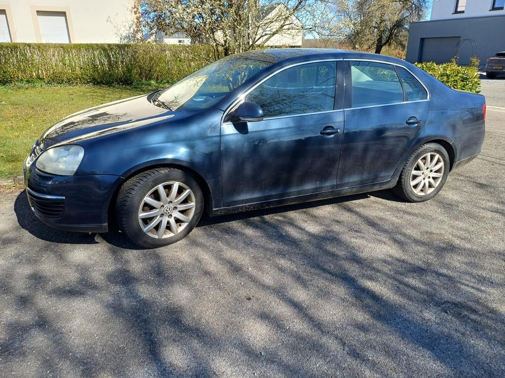 Vw jetta pour pieces ou à réparer, Autos, Volkswagen, Particulier, Achat, Jetta