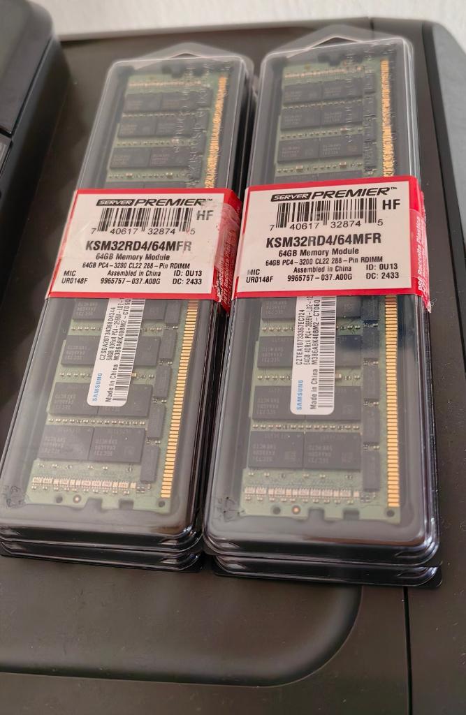 4 Kingston 64 GB DDR4-3200 ECC — kit van 256 GB, Computers en Software, Server, DDR4, Ophalen of Verzenden, Zo goed als nieuw
