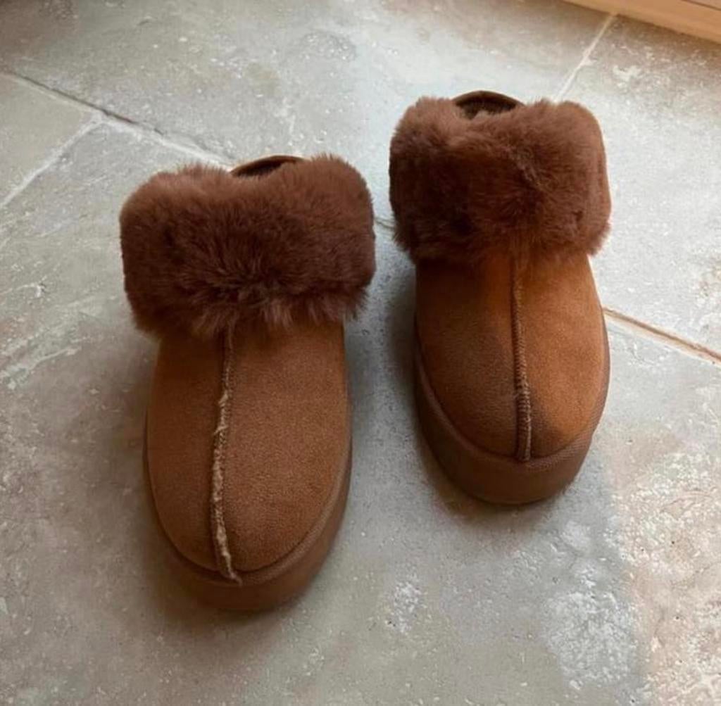 Met Pimkie gevoerde muiltjes, Ophalen, Nieuw