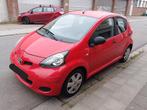 Toyota Aygo 2011 euro 5 rouge 76174 km 1ère propriétaire, Rouge, Euro 5, Achat, 5 portes