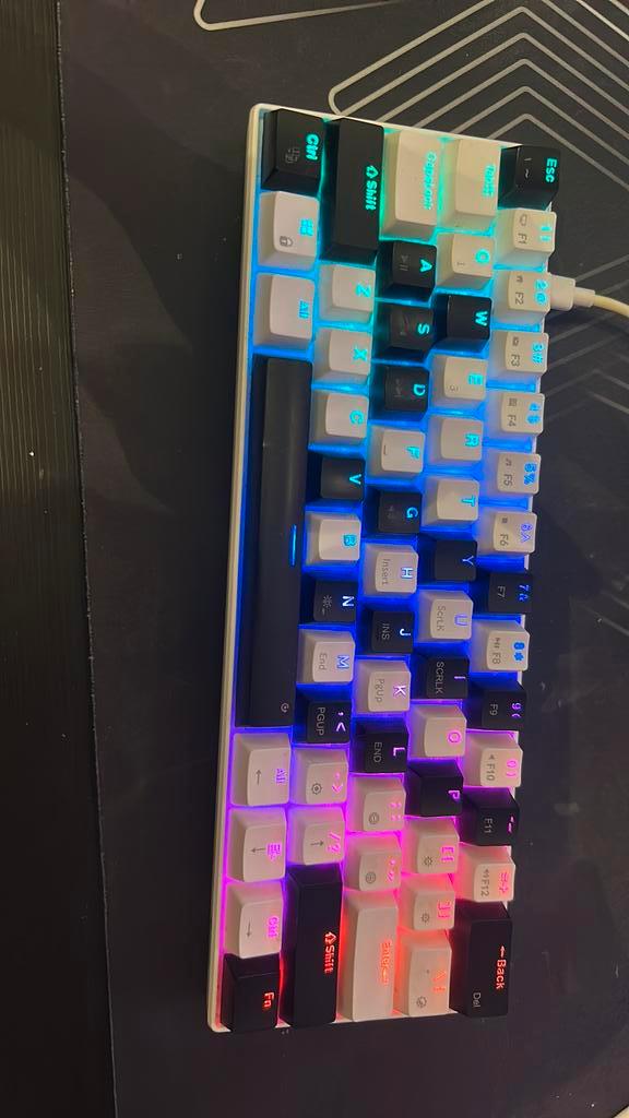 Gaming toetsenbord rk61, Informatique & Logiciels, Claviers, Clavier gamer, Enlèvement