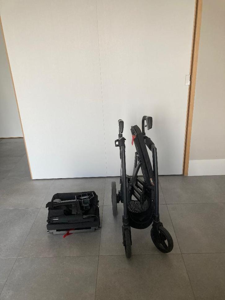 Rolstoel, Diversen, Rolstoelen, Zo goed als nieuw, Duwrolstoel, Inklapbaar, Ophalen