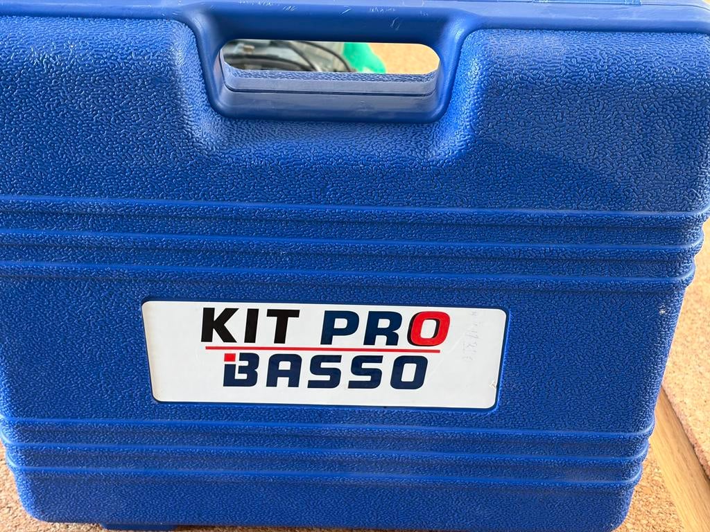 Cloeuse Basso, Ophalen, Zo goed als nieuw