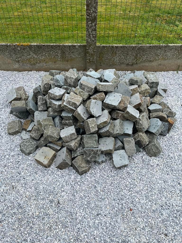 Doorgeslepen kasseien, Ophalen, Nieuw, Blauw, Kei