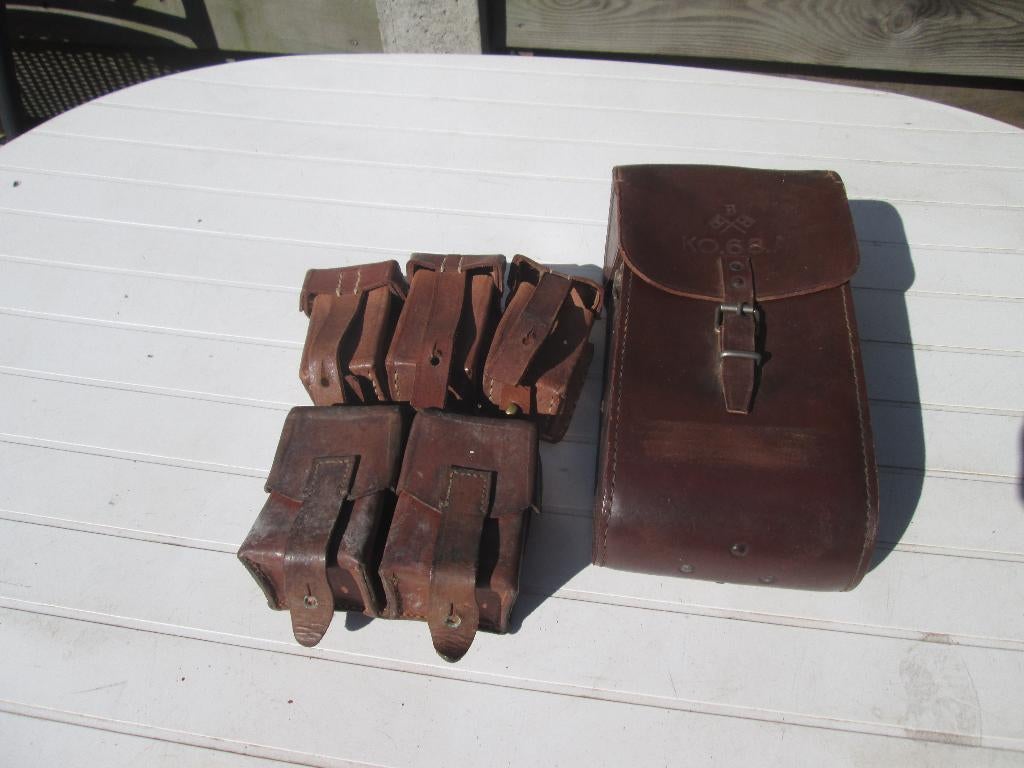 Militair varia bruin leder tassen., Enlèvement, Armée de terre, Autres types