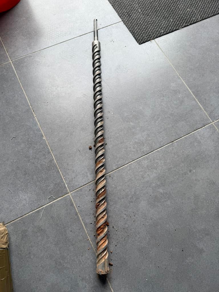 Professionele boor, Verzenden, Zo goed als nieuw