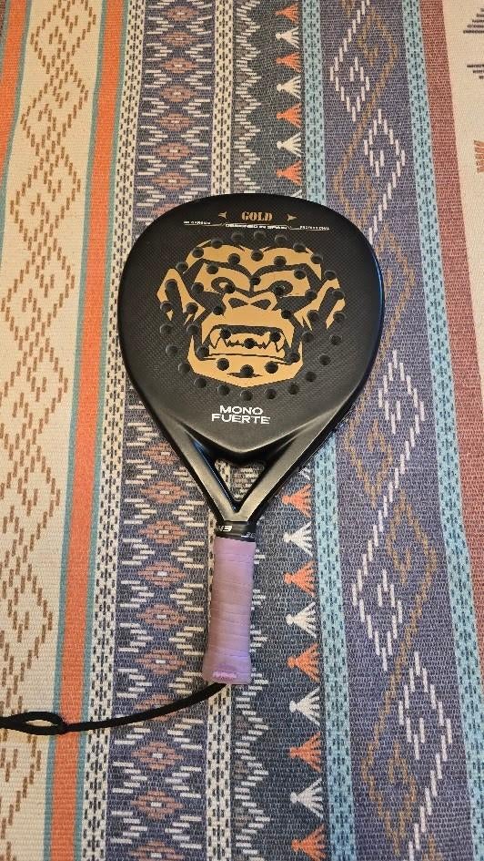 Padel racket Mono Fuerte gold nieuw 250,-, Sports & Fitness, Enlèvement, Utilisé, Raquette de padel