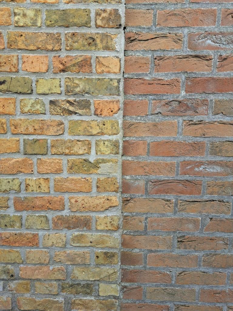 4 palletten met 2 soorten gevelstenen gratis, Ophalen