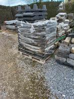 Betonnen en polyester blokken voor heras / werfhekken, Ophalen, Zo goed als nieuw