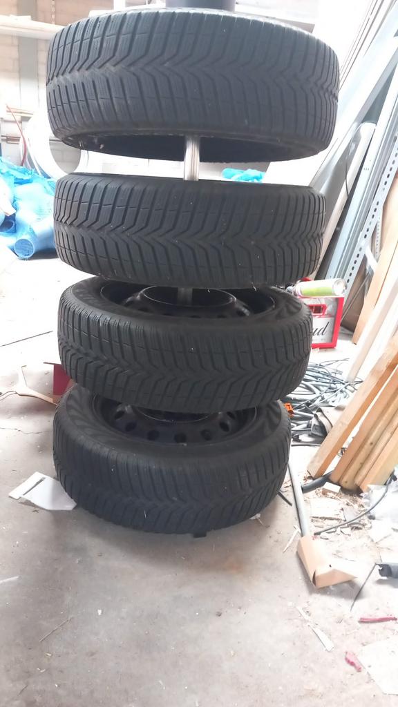 Winterbanden op velgen, Ophalen, Gebruikt