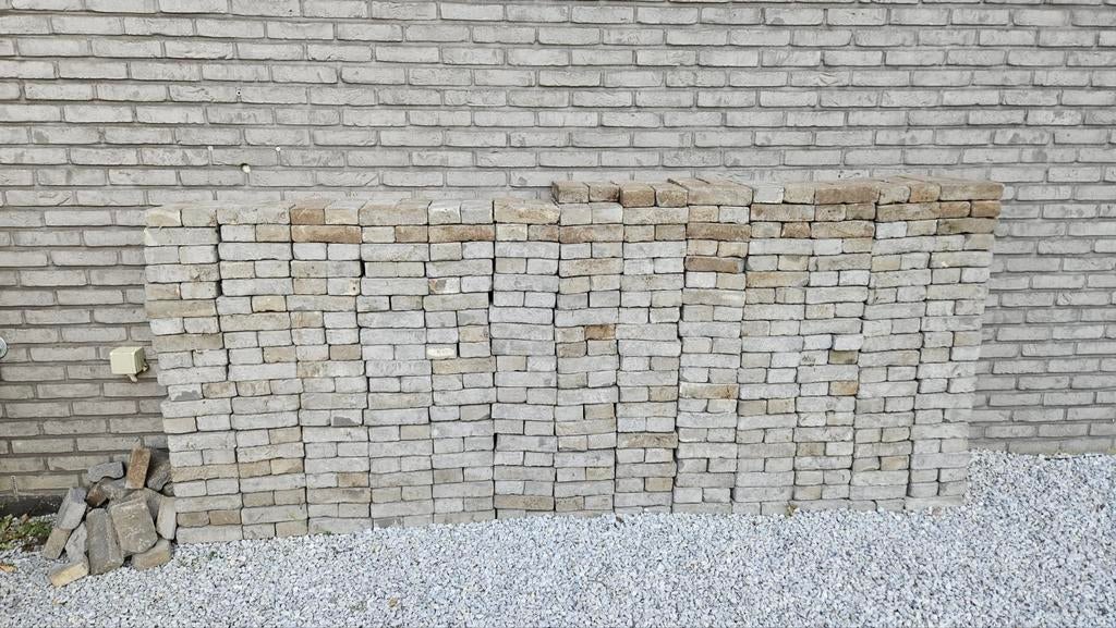 Gevelsteen: Arora Titaan Grijs, Doe-het-zelf en Bouw, Metselstenen, Zo goed als nieuw, Bakstenen, Ophalen