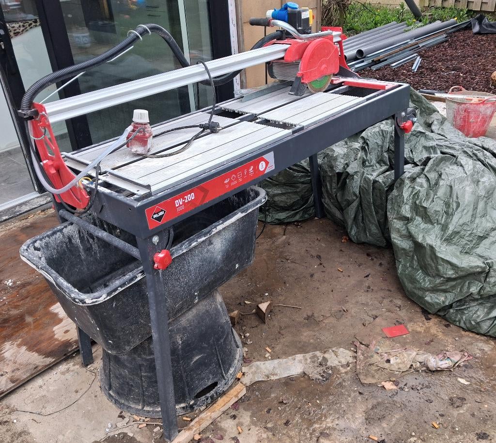 Tegelzaagmachine DV 200, Bricolage & Construction, Outillage | Scies mécaniques, Enlèvement, Neuf, Autres types