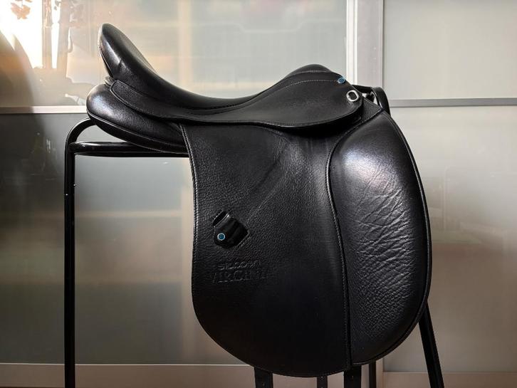 Stübben Virginia dressuurzadel - boommaat 31, Dieren en Toebehoren, Paarden en Pony's | Zadels, Zo goed als nieuw, Dressuur, Ophalen