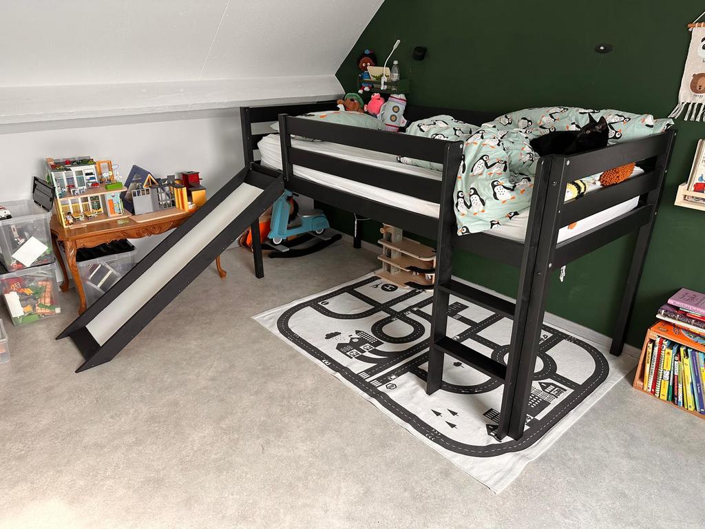 Hoogslaper Kinderen Zwart met glijbaan, Kinderen en Baby's, Ophalen, Zo goed als nieuw, Hoogslaper