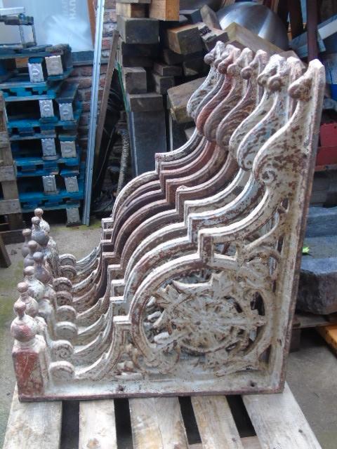 19e eeuwse gietijzeren beugel, oud dak en balksteun, Huis en Inrichting, Woonaccessoires | Zuilen en Pilaren, Zo goed als nieuw