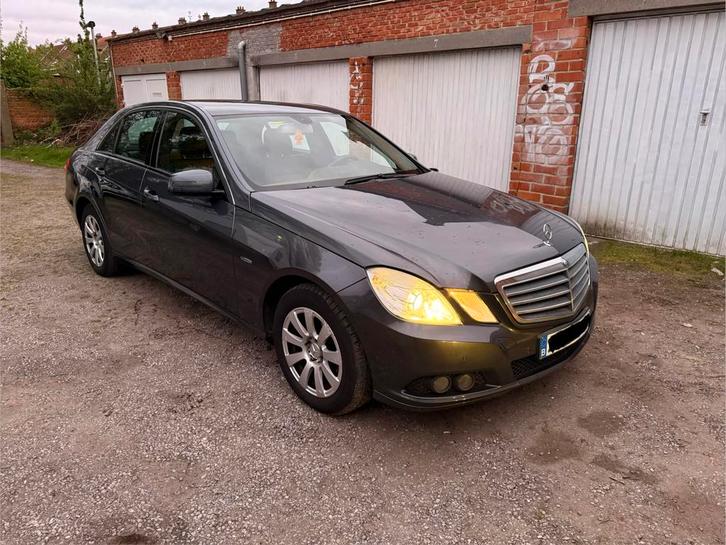 Mercedes E220CDI, Auto's, Mercedes-Benz, Bedrijf, E-Klasse, ABS, Adaptive Cruise Control, Airbags, Airconditioning, Alarm, Bluetooth