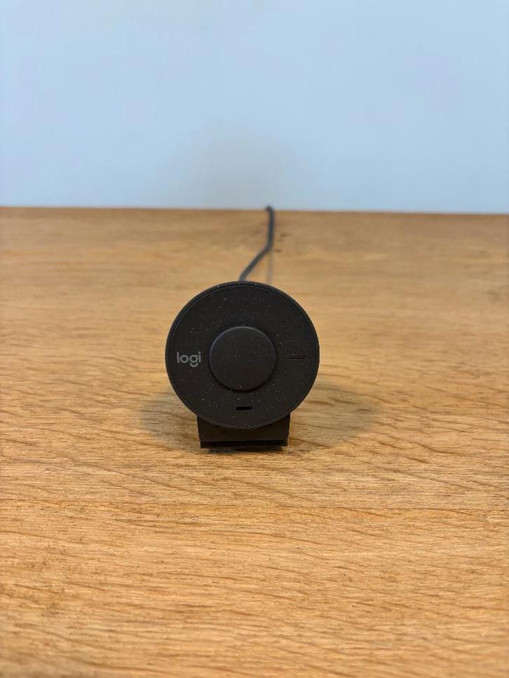 Webcam Logitech Brio 300, Computers en Software, Webcams, Nieuw, Bedraad, ChromeOS, MacOS, Windows, Android, iOS, Monitorclip