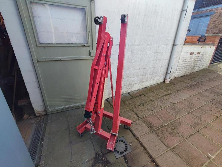 Lève-moteur / Grue d’atelier pliable 2T – Très bon état, Bricolage & Construction, Outillage | Outillage à main, Neuf, Enlèvement