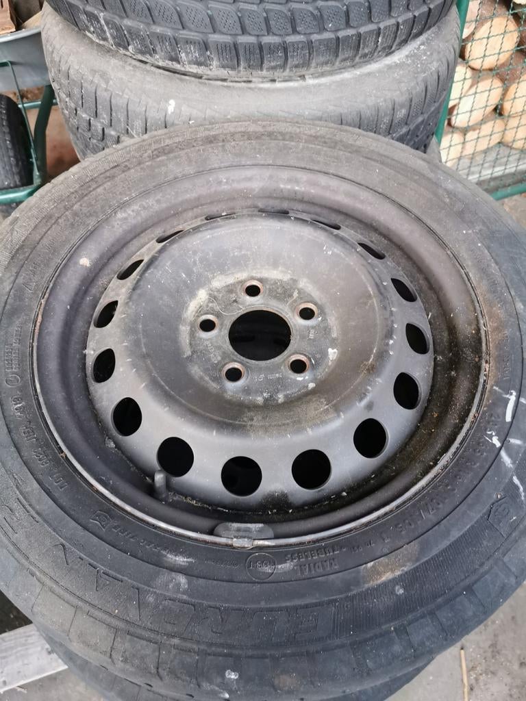 Set velgen met band Mercedes Vito 16 '' + wieldeksels, Ophalen
