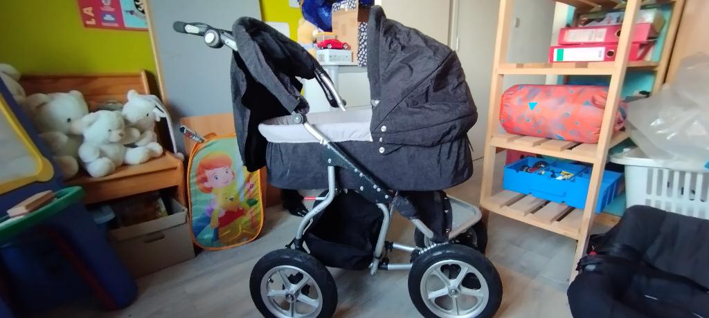 Poussette combi Torck., Enfants & Bébés, Autres marques, Pneus, Comme neuf, Enlèvement