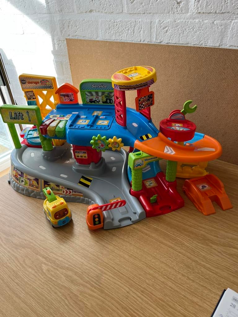 Vtech autogarage, Ophalen, Zo goed als nieuw
