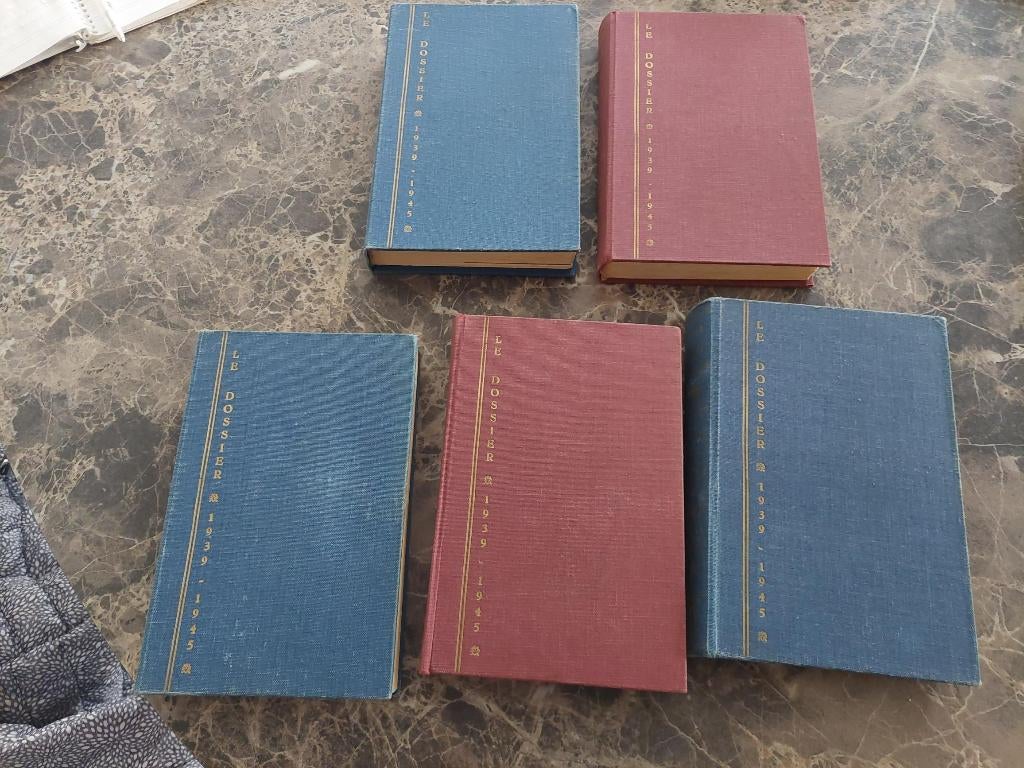 5 volumes la belgique occupé, les dossiers 1939-1945, Boeken, Pierre de Méyère, Ophalen of Verzenden, Algemeen, Tweede Wereldoorlog