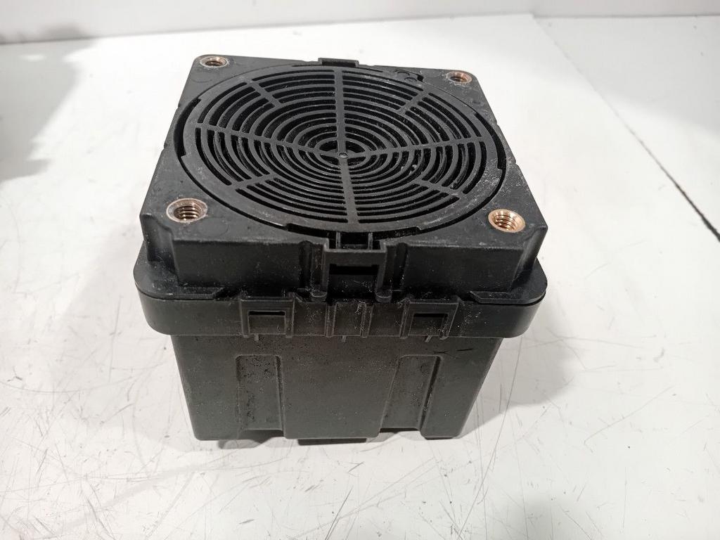 Luidspreker Mercedes-Benz EQ-Klasse, Ophalen of Verzenden, Van der Ven Autorecycling B.V., Onderdelen@venauto.nl, Ettenseweg 76, 4706 PB Roosendaal, The Netherlands