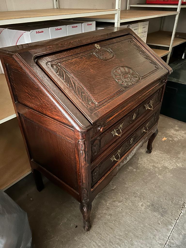 Mooie secretaire, Ophalen