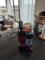 Machine à café Nespresso De’Longhi avec buse à lait, Enlèvement, Comme neuf