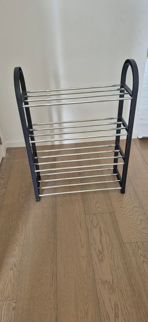 Étagère à chaussures, Enlèvement