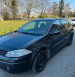 berline Renault Mégane noire avec attelage, Autos, Achat, 1290 kg, Boîte manuelle, Noir