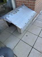 Cabine ou garage pour tondeuses à gazon robotisées, Animaux & Accessoires, Enlèvement, Comme neuf