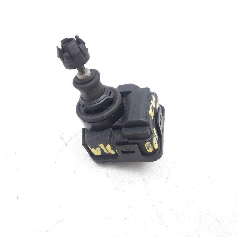 PHARE MOTEUR Nissan Terrano II (R20 / TR50), Utilisé, Nissan