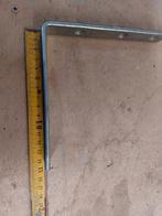Set van 4 stevige metalen L-steunen / plankdragers., Ophalen