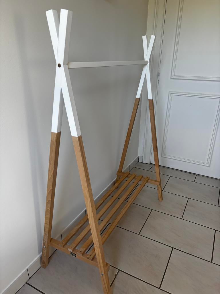 Kledingrek Tipi Childwood kind, Ophalen, Zo goed als nieuw