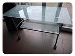 Computer bureau in verhard glas verrijdbaar, Computers en Software, Ophalen