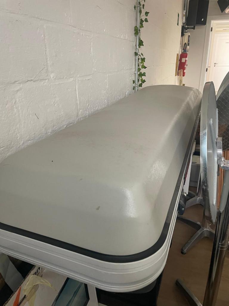 Tule dakkoffer (lang model = ideaal voor ski), Ophalen, Zo goed als nieuw