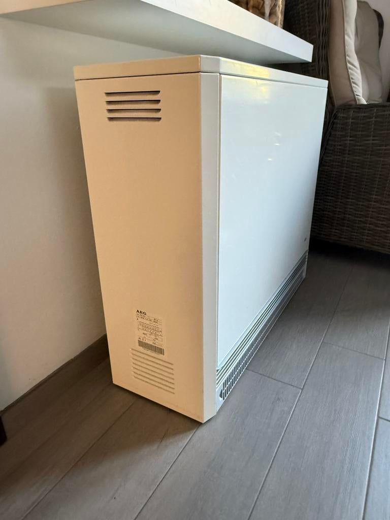 AEG accumulatie kachel 3000 watt, Ophalen, Zo goed als nieuw