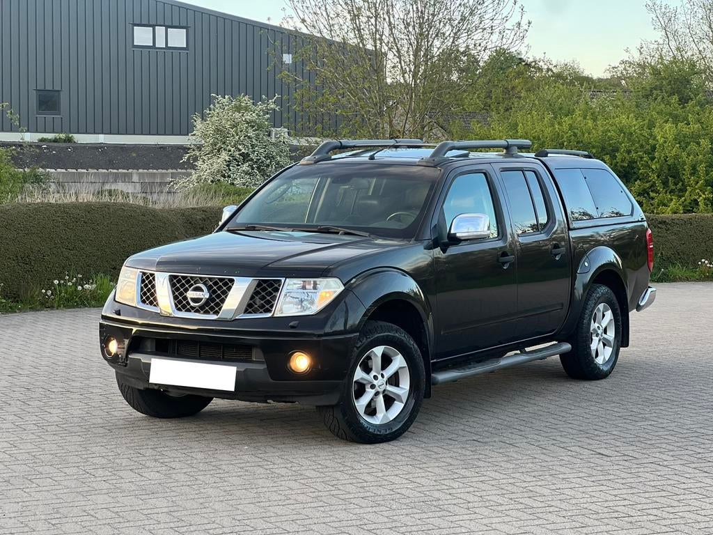 Nissan Navara 2.5dCi 4X4 HarTop Executive Alpha 5Plaats, Auto's, Bestelwagens en Lichte vracht, 4 deurs, Zwart, Zwart, Leder