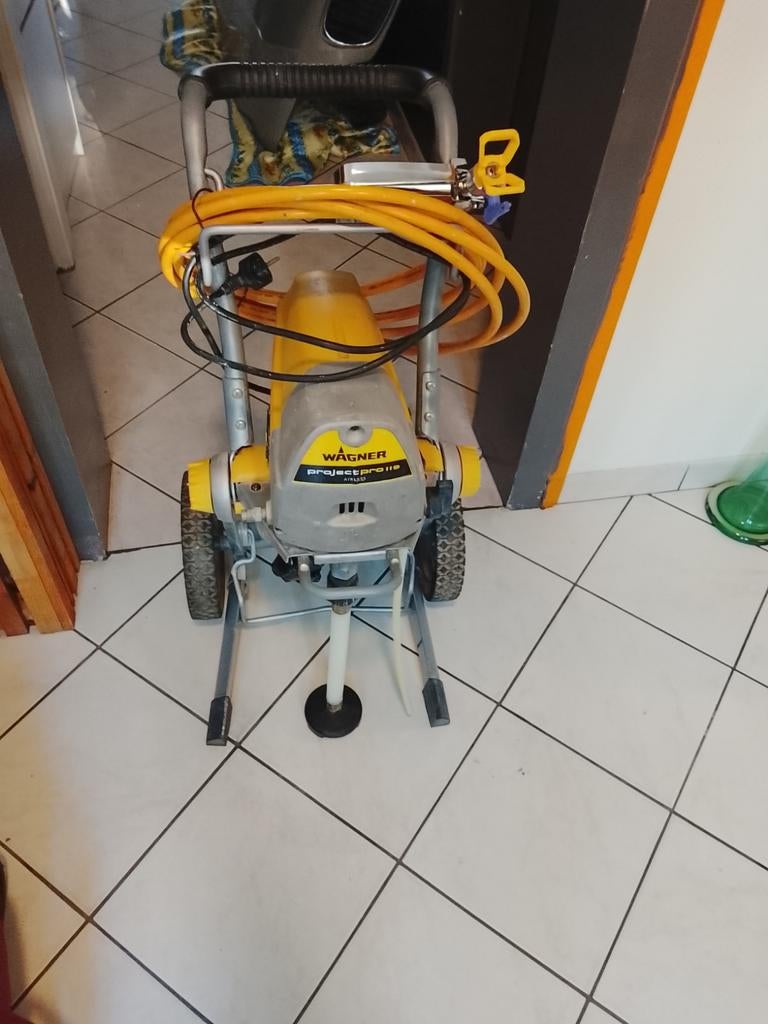 Airless wagner neuve utiliser 1 fois, Bricolage & Construction, Matériel de peinture, Enlèvement