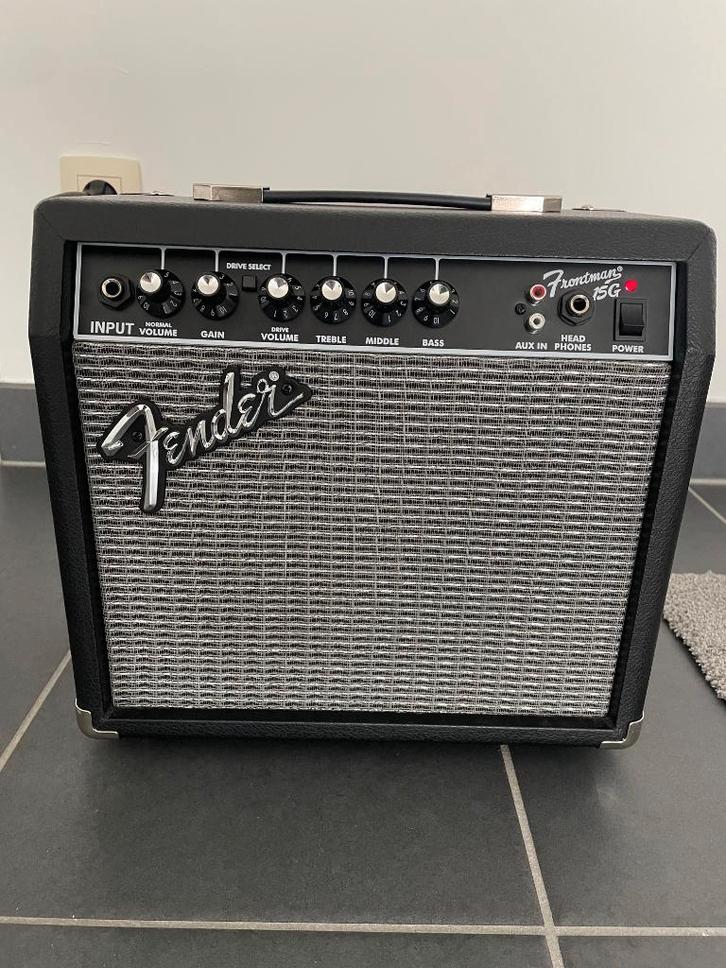 Gitaarversterker Fender Frontman 15G, Muziek en Instrumenten, Versterkers | Bas en Gitaar, Zo goed als nieuw, Gitaar, Minder dan 50 watt