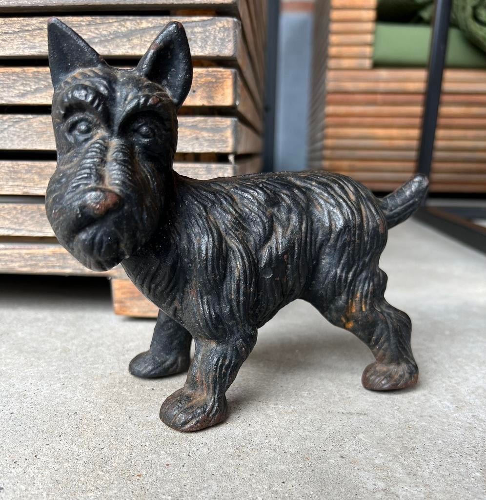 Gietijzeren hondje zwart, Tuin en Terras, Ophalen, Zo goed als nieuw, Metaal, Dierenbeeld
