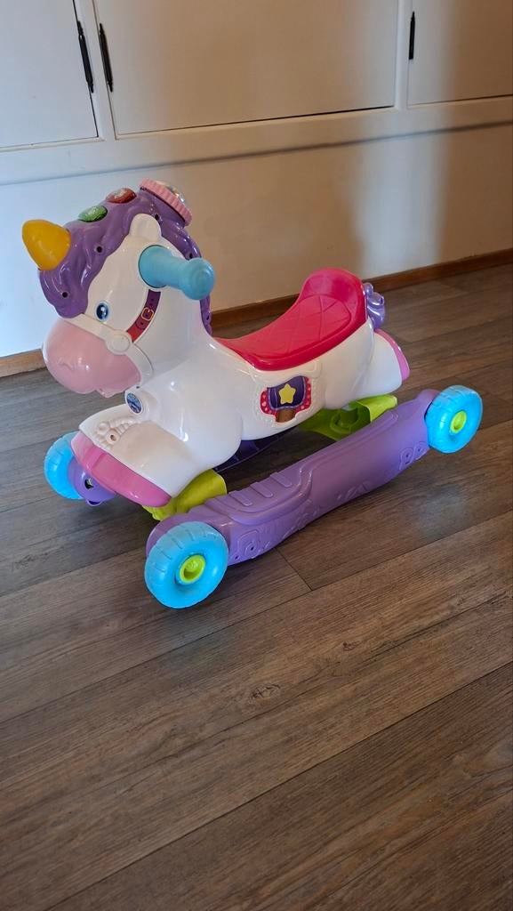 Vtech Hobbel- en speeleenhoorn, Ophalen