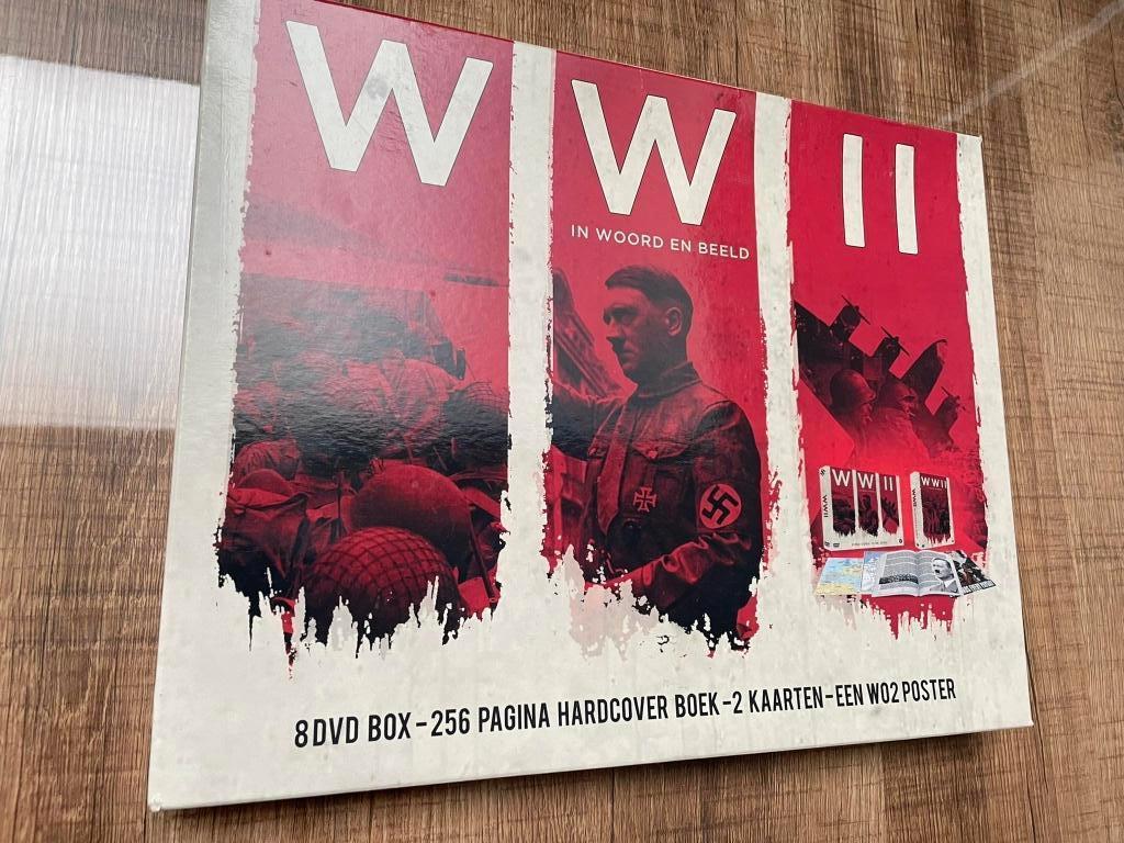 Tweede Wereldoorlog in woord en beeld. ( 8 dvd + boek ), Cd's en Dvd's, Dvd's | Documentaire en Educatief, Oorlog of Misdaad, Alle leeftijden