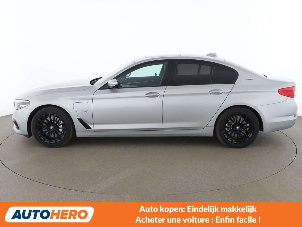 BMW 5 Serie 530 530e Sport Line (bj 2018, automaat), Auto's, BMW, Achterwielaandrijving, Gebruikt, Zwart, 1770 kg