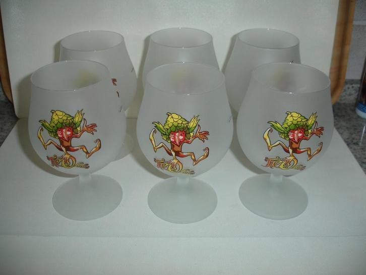 Bierglazen Cuvée des Trolles, mat glas, € 1,50 stuk, Collections, Marques de bière, Comme neuf, Verre ou Verres, Autres marques