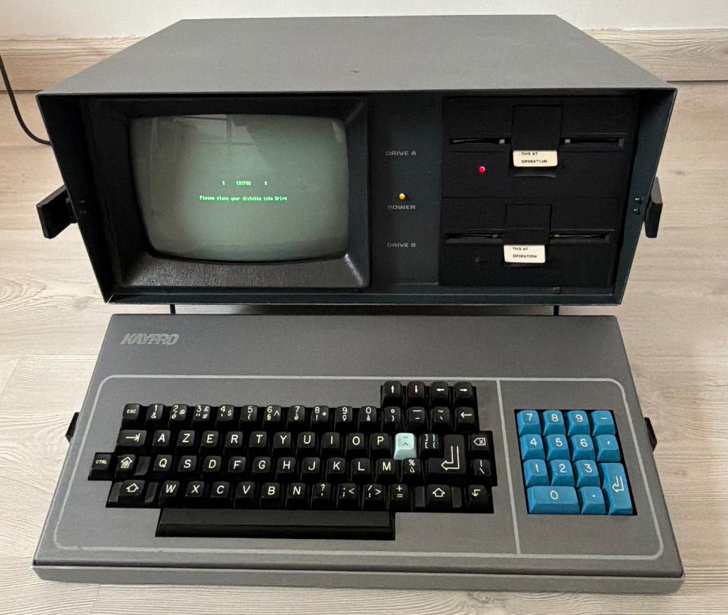 Ordinateur rétro Kaypro 4 (années 80) en bon état., Informatique & Logiciels, Ordinateurs de bureau, Envoi, Utilisé