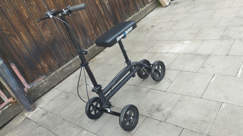 Knee rover orthopedische scootmobiel, Diversen, Rollators, Zo goed als nieuw, Lichtgewicht, Opvouwbaar, Ophalen